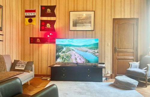 Bourgeois House - 16 personnes, Piscine, 6 chambres, 8 lits, 4 SDB, Centre-ville, CLIM - Foto 16