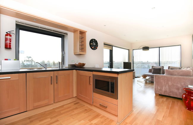 Fenwick Chambers - By Week2Week - Photo 9