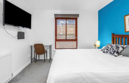 Modern 2 bedroom apartment in City Centre - Photo 24