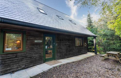 Farley, woodland lodge with hot tub for 8 - Foto 16