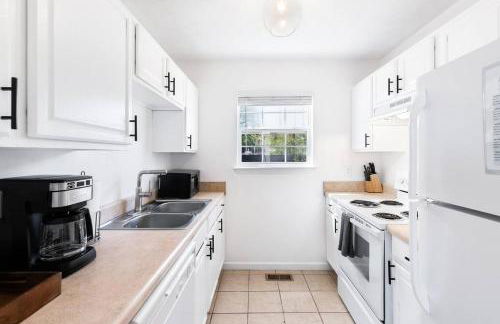 Perfect Sleep 20 Downtown 10 Queen Beds - Foto 32