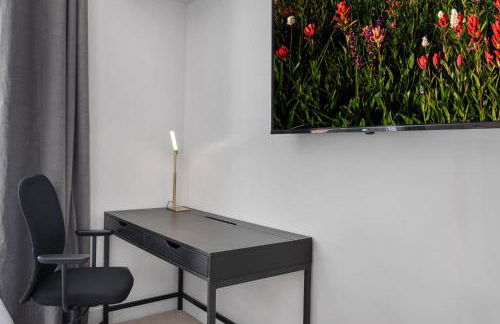 Deluxe 1BR 1BA Pool, Gym, Htub, Pkg - Foto 22