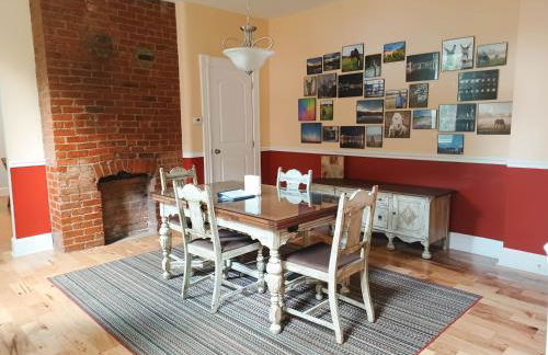 Huge 2 Bedroom House in the Heart of Northside! - Foto 3