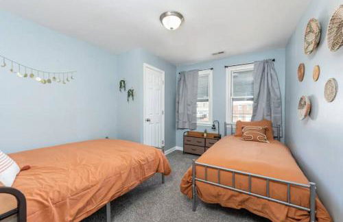 3BR home near Heritage Park - Photo 13