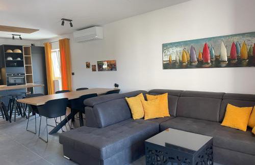 Valkane Beach Apartments - Photo 36