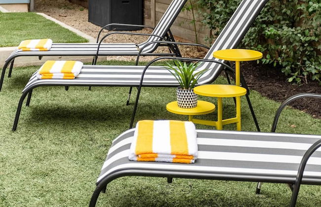 Upstay - Pristine Pool Palace - 7min to Rainey St - Photo 10