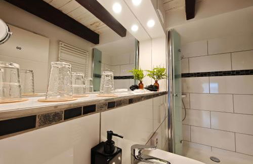 CJS Apartments - Chill or Drive am Nürburgring, new Box Spring Beds, new furniture, WLan, Spacious Rooms, Quiet Location - Foto 59