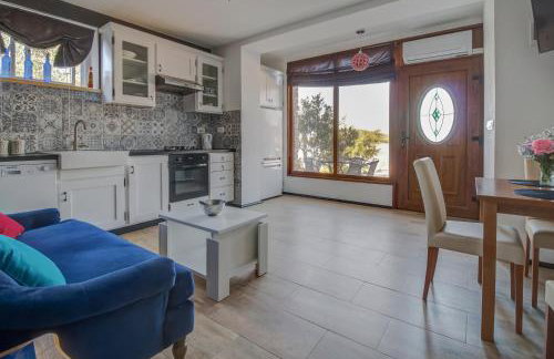 Ina by the sea Apartment - Photo 13