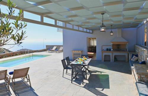 Tranquil sea view villa with private pool, just 2km from the beach! - Foto 32