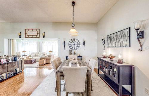 1 Mi to Lake Sumter! Family Retreat with Large Patio - Foto 6