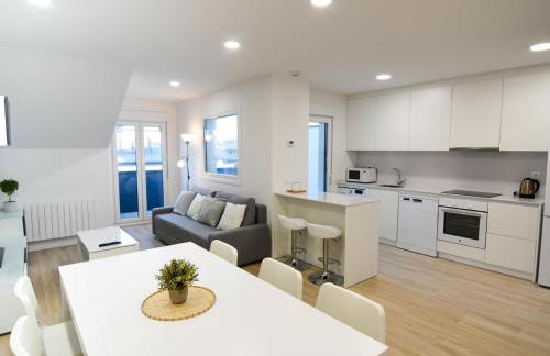 Ático de lujo con piscina y mini golf en la playa - Foto 1