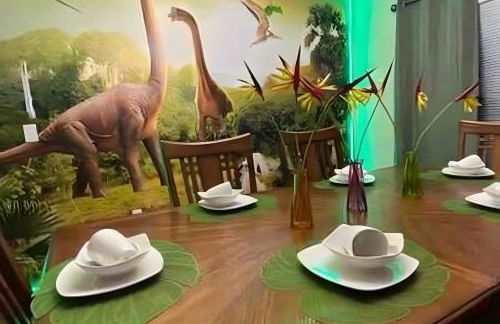 HOUSE 4 Bdr Eco ThematicSaltwater PoolGame Room - Photo 12