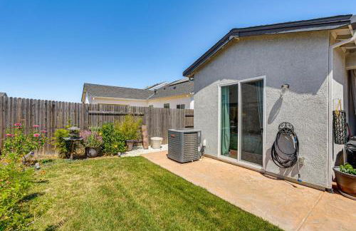 Fenced-In Yard Apt 7 Mi to Westfield Galleria - Foto 20