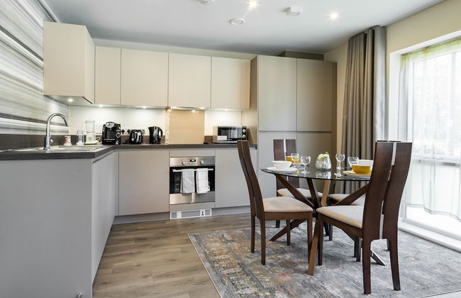 Fortified Luxury Apartment - Foto 12