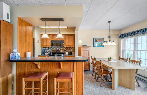 Epic Views and Pool Access! Gem on Big Boulder Lake - Foto 9