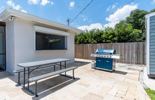 Hollywood Paradise Luxury 4BR 3BA Home and Outdoor Fun with Heated Pool - Foto 30