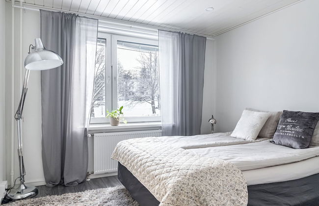 Bright 1BR Apartment next to the Beach - Photo 3