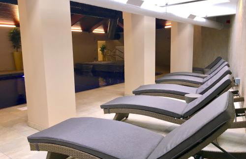 Lodge Nine for 6 with Hot Tub - Spa Resort in Devon - Foto 49