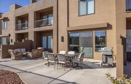 Poolside Plunge - Foto 35