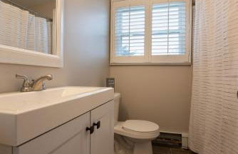 Cozy Condo in the Heart of Royal Oak - Photo 14