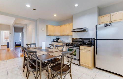 NEW! Boston Condo Near MBTA, 3Mi to Fenway ! (U3) - Foto 17