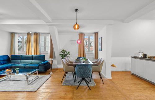 Traumhaft gelegene Altbau-Wohnung im Herzen von Weinheim - Parking - Foto 24