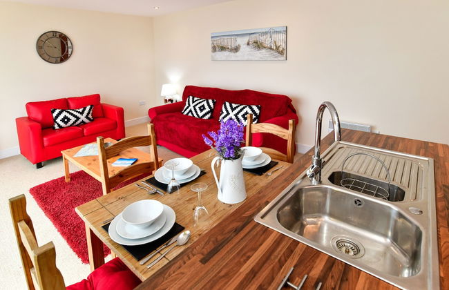 Meridian Quay Apartments - Photo 33