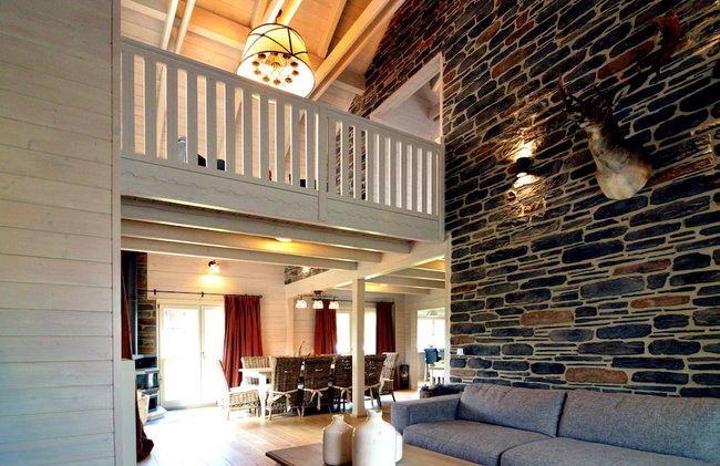 Luxurious Villa with Sauna, Hot Tub, Recreation Room, Large Enclosed Garden - Photo 22