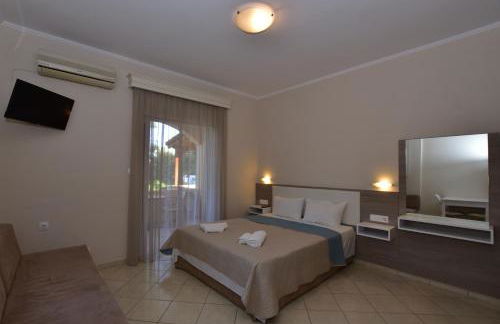 Flisvos Rooms - Photo 56