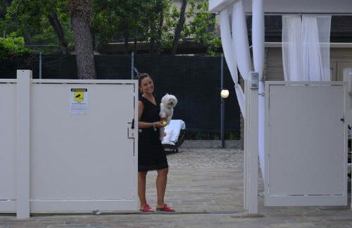 MIMA61 - Appartamento con piscina, giardino e posti auto a 50mt dal centro - Foto 37