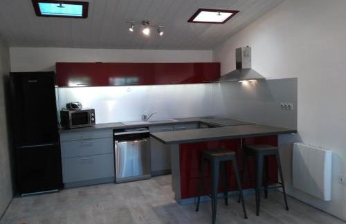 Maisonnette calme avec jardinet - Photo 8