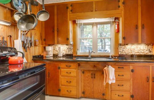 Swim Dock and Views Lakefront Afton Vacation Rental - Foto 10