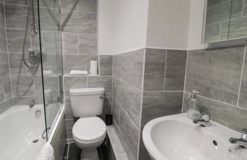 Cottage on the Green - Photo 15