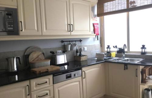 Yellow House - Checkinhome - Foto 92