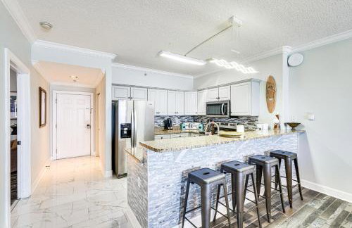 High-Rise PCB Condo with Oceanfront Views and Pool! - Foto 10