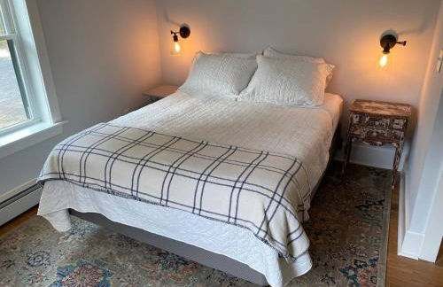 Duplex Farmhouse Rental Walk to Downtown - Foto 39