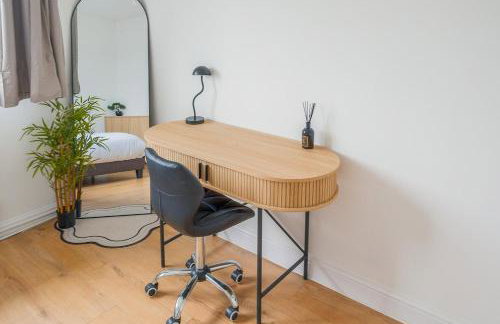 Modern Home with Games Room, Watford - Foto 18