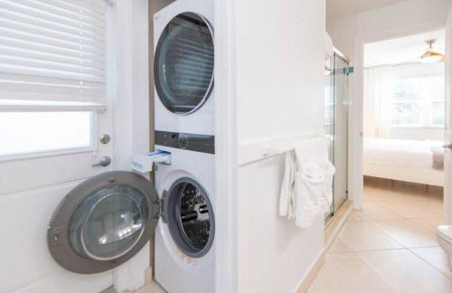 Coastal 2BD Beach Access Condo - Steps to Ocean - Foto 16