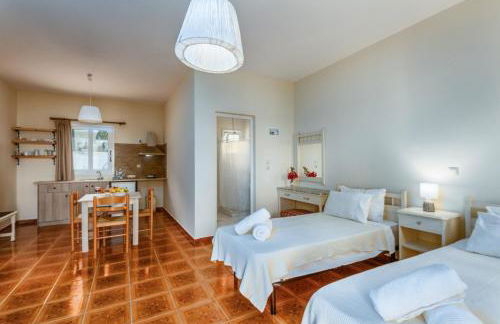 Lorraine's Cottage Style Studios, shared swimming pool and bbq only for guests at Simotata village - Photo 65