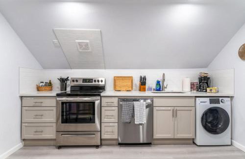 Burien's Top Unit with Spa-Inspired Bathroom - Foto 4