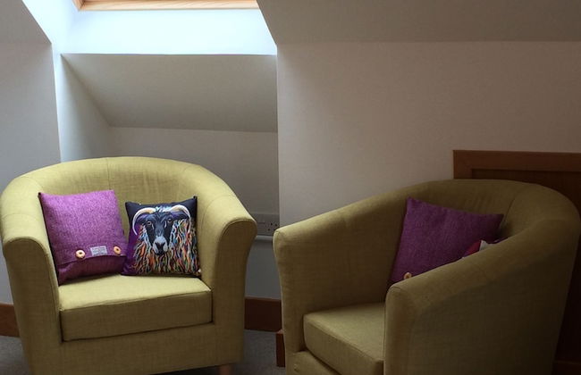 Lochedge Lodge - Photo 9