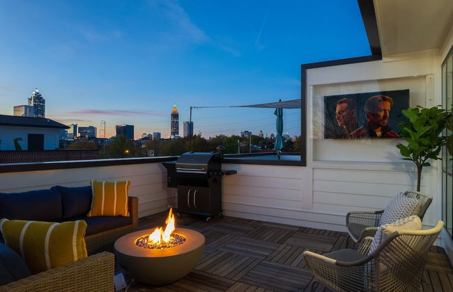 Stylish Midtown Home w Rooftop Views by Silverx - Foto 1