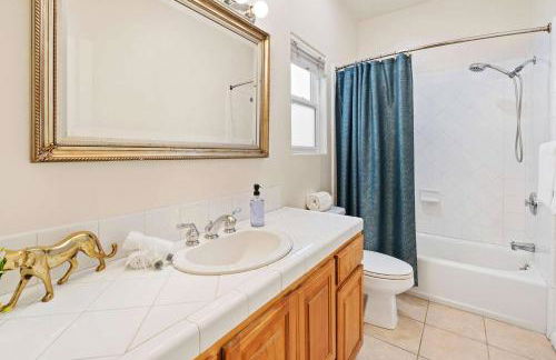 Point Loma Cozy Retreat - Spa l AC l Parking - Foto 23