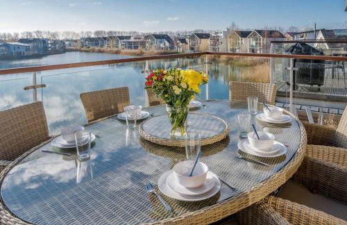 Wren Lodge HM11 HOT TUB Lakeside Spa Property - Foto 15