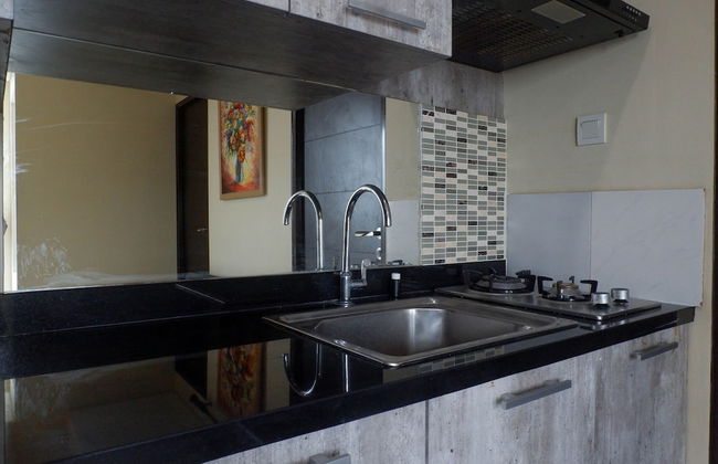 Best View & Strategic 2BR Apartment at Tamansari Papilio - Photo 14