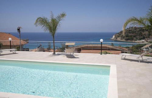 Villa Acquamarina, Family apartments with pool - 300 meters from the beach - Foto 24