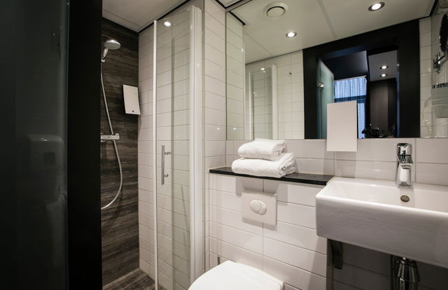 Leonardo Eden Hotel Amsterdam City Center - Photo 62