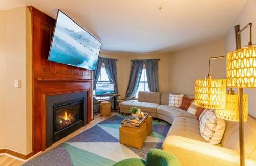 Lux Stay USA Ballhooter Vista Ski-InOut Hot Tub - Foto 3