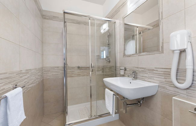 Le Onde Apartment 6 With Pool and Sea - Foto 8