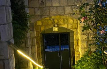 King's Landing Esma' house - Photo 17